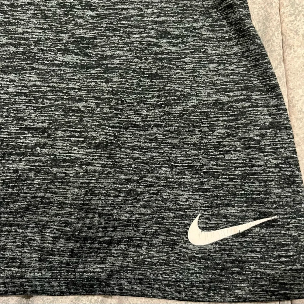 Nike Dri-Fit Women's Charcoal Heather Short Sleeve Tee - Picture 2 of 6